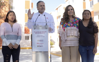 Infonavit entrega viviendas del bienestar en Quintana Roo