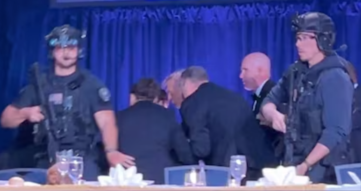 Evacuan a Trump de cena de corresponsales de la Casa Blanca por atentado