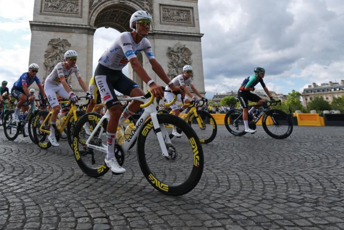 Isaac del Toro, primer mexicano en subir al podio final en el Tour de Francia