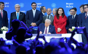 Trump anuncia el desarme de Hamas y la retirada de Israel en Gaza