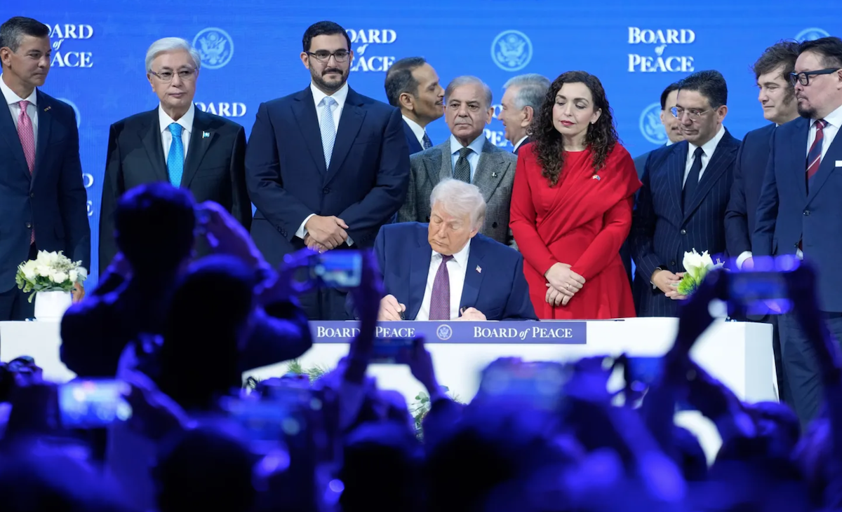 Trump anuncia el desarme de Hamas y la retirada de Israel en Gaza