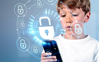 Sheinbaum firma decreto para protección de menores en plataformas digitales
